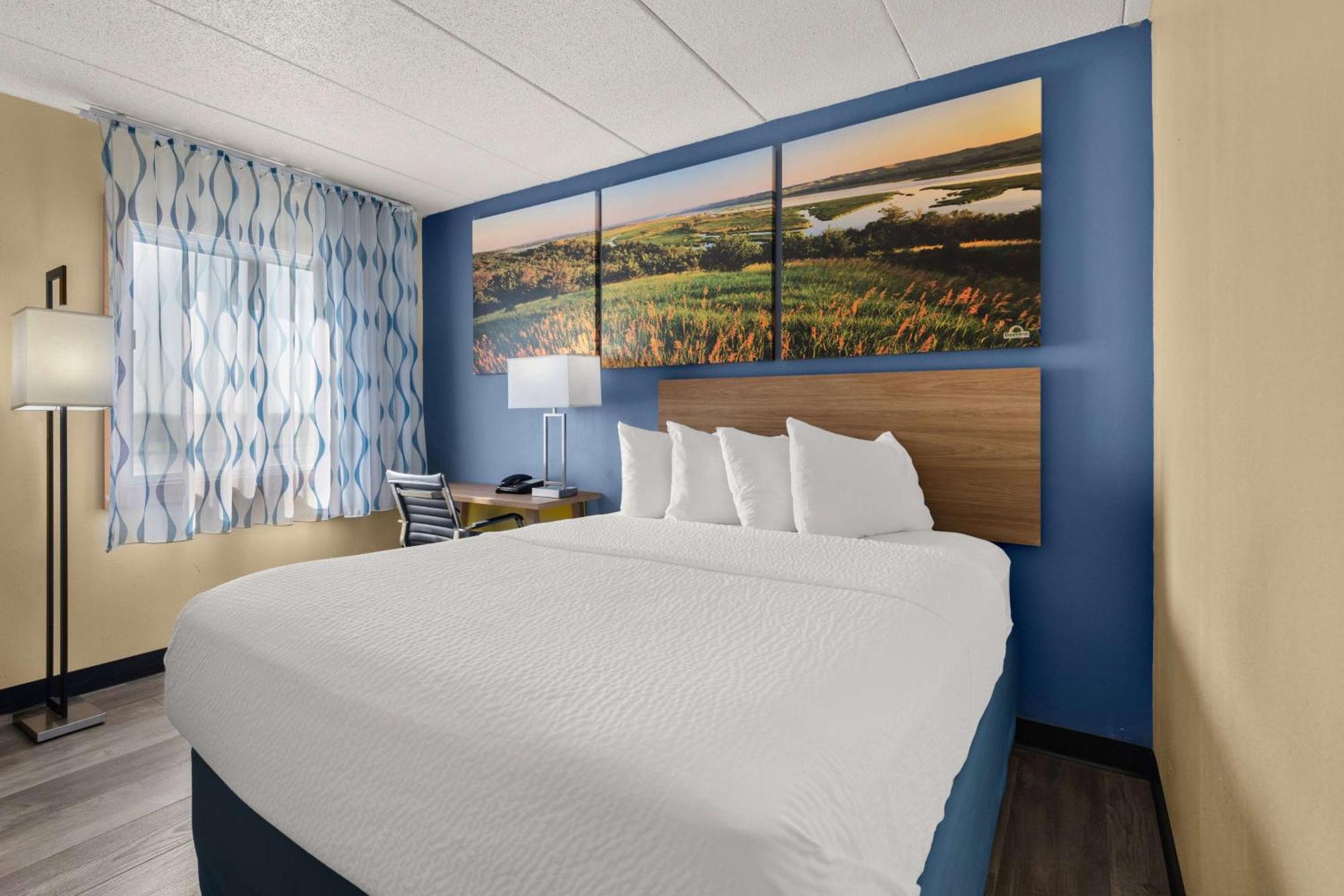 Days Inn By Wyndham Newton Eksteriør bilde